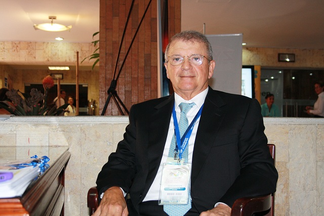 dr-virgilio-galvis Caso Refractiva Presbicia